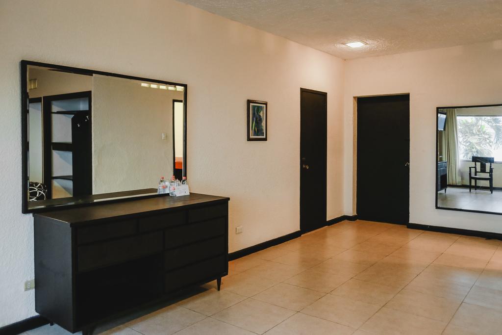 Hotel Colon 메리다 외부 사진